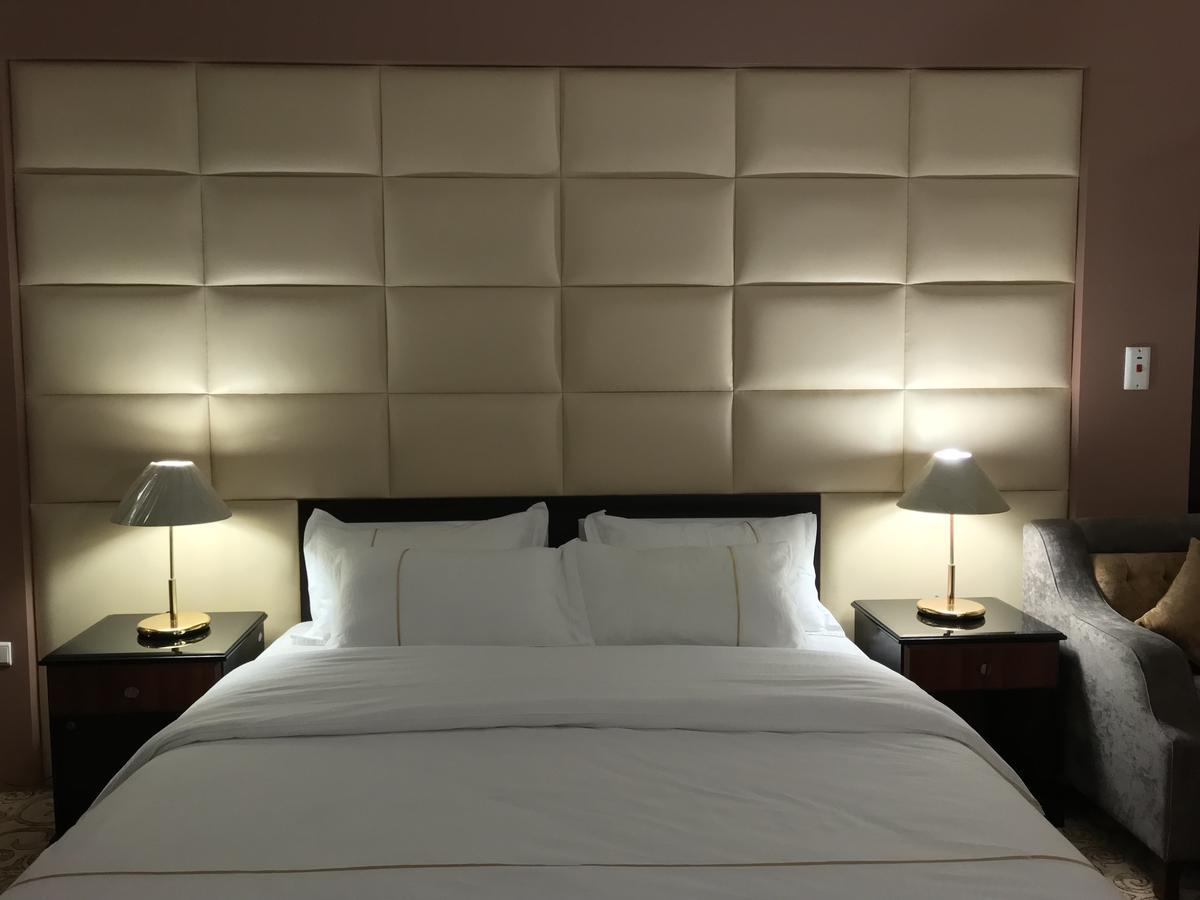 Dama Hotel Duba Bilik gambar